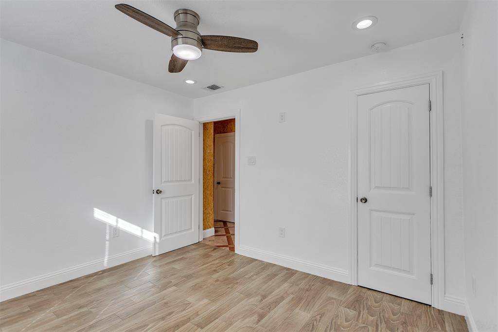 Dallas, TX 75217,8115 Goldfield