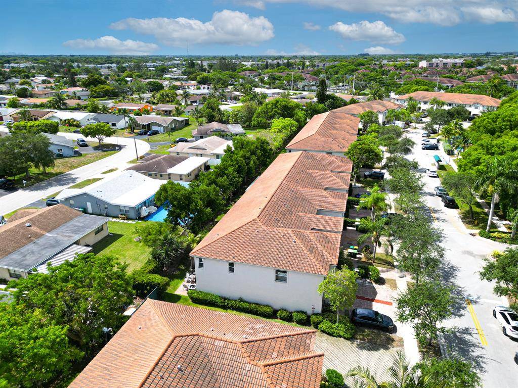 Tamarac, FL 33321,8244 Prestige Commons Dr