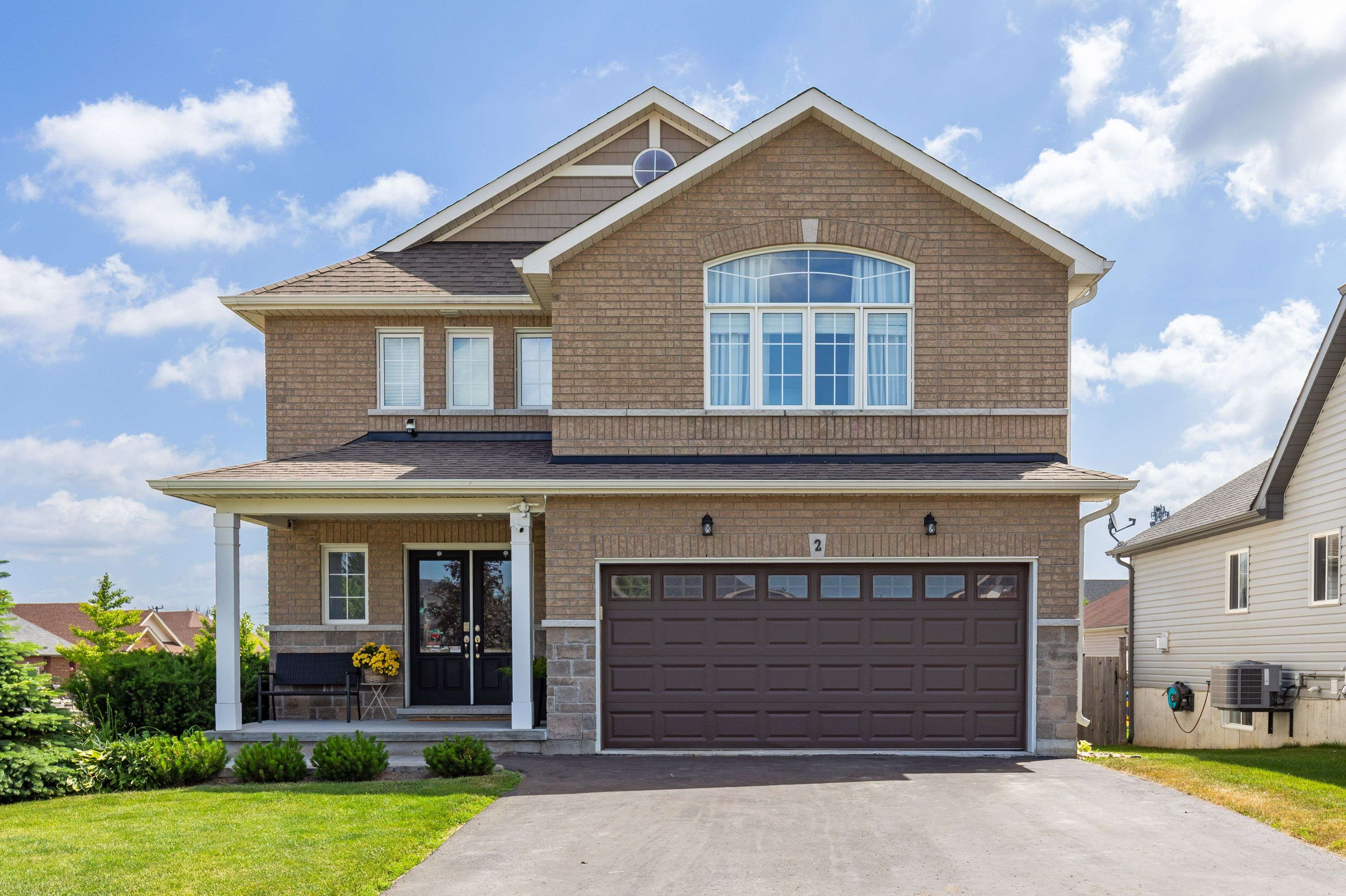 Kawartha Lakes, ON K9V 0C8,2 Tina CT