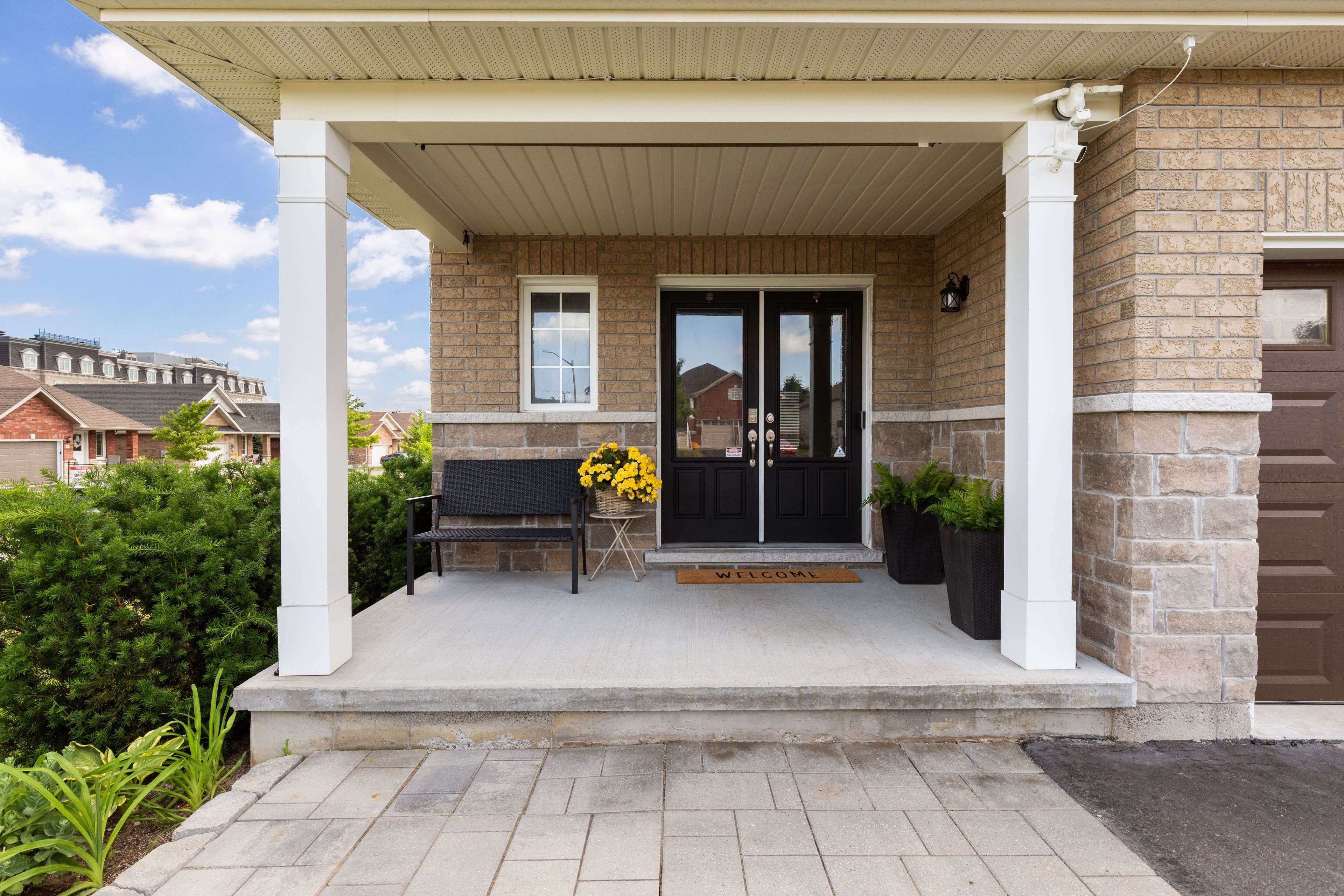 Kawartha Lakes, ON K9V 0C8,2 Tina CT