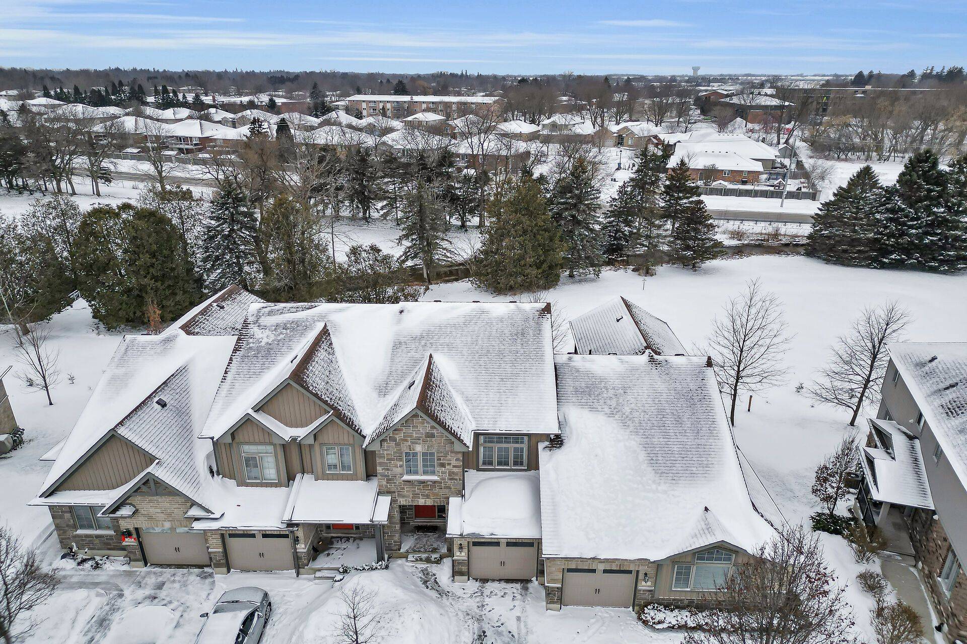 Stratford, ON N5A 0C9,55 Harrison ST #8