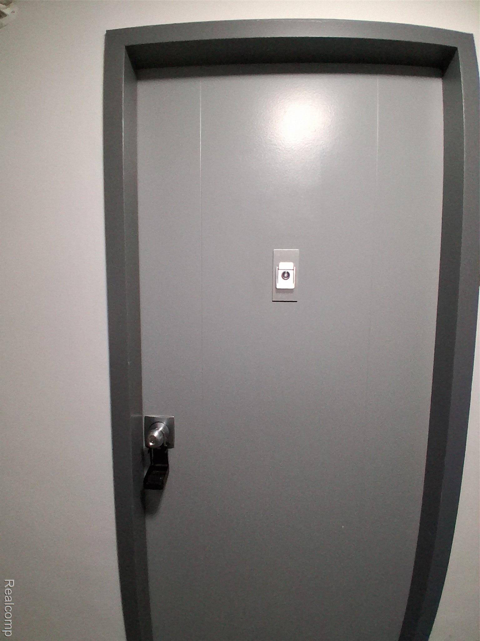 Detroit, MI 48214,8900 E Jefferson #725 & 726