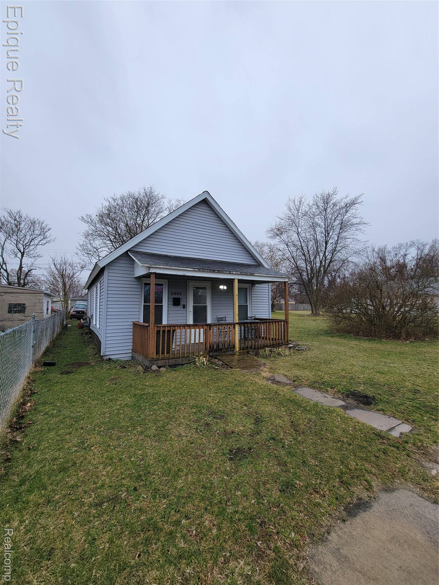 Port Huron, MI 48060,2904 Vanness ST