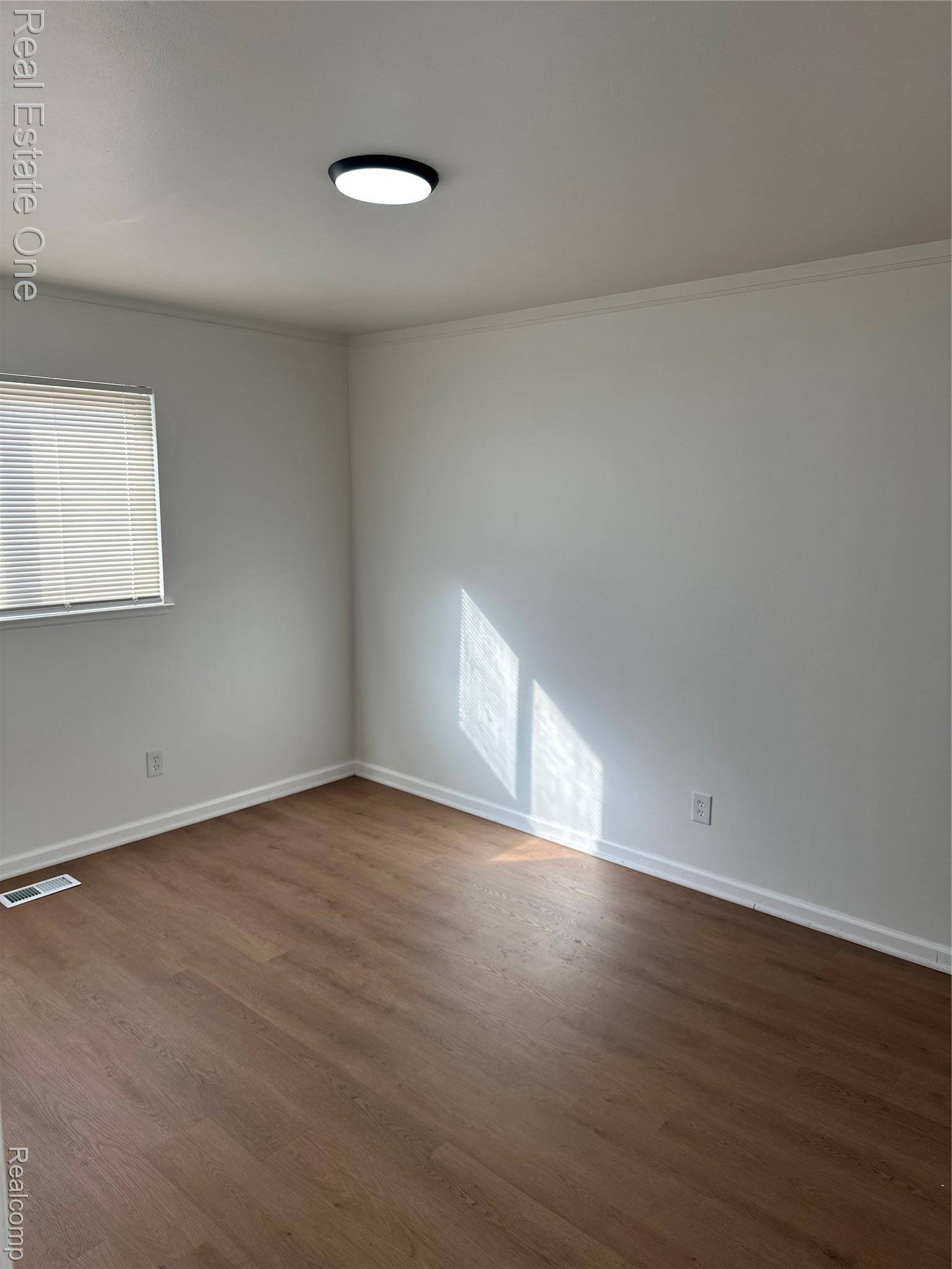 Ortonville, MI 48462,1982 S Ortonville RD