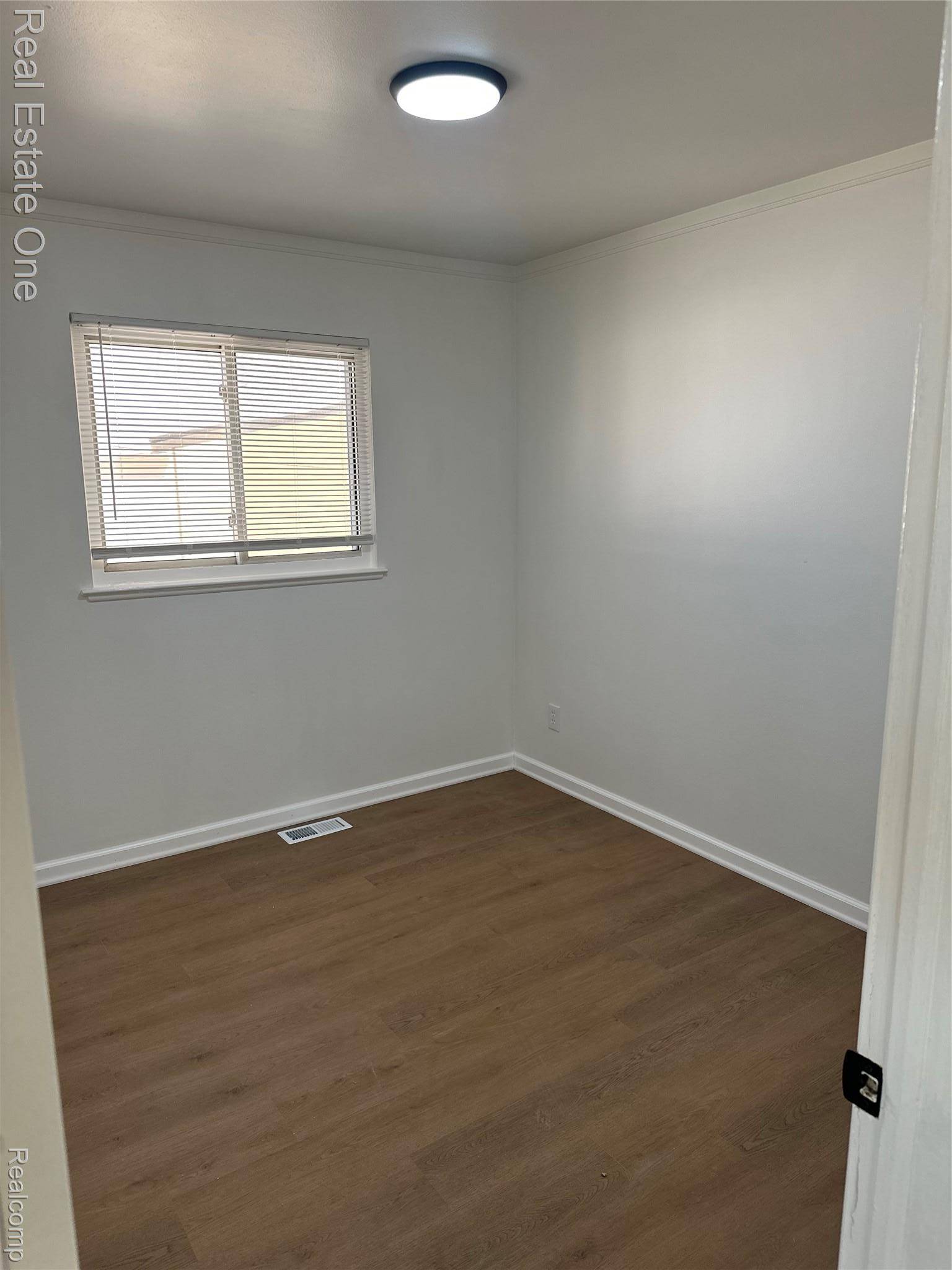 Ortonville, MI 48462,1982 S Ortonville RD