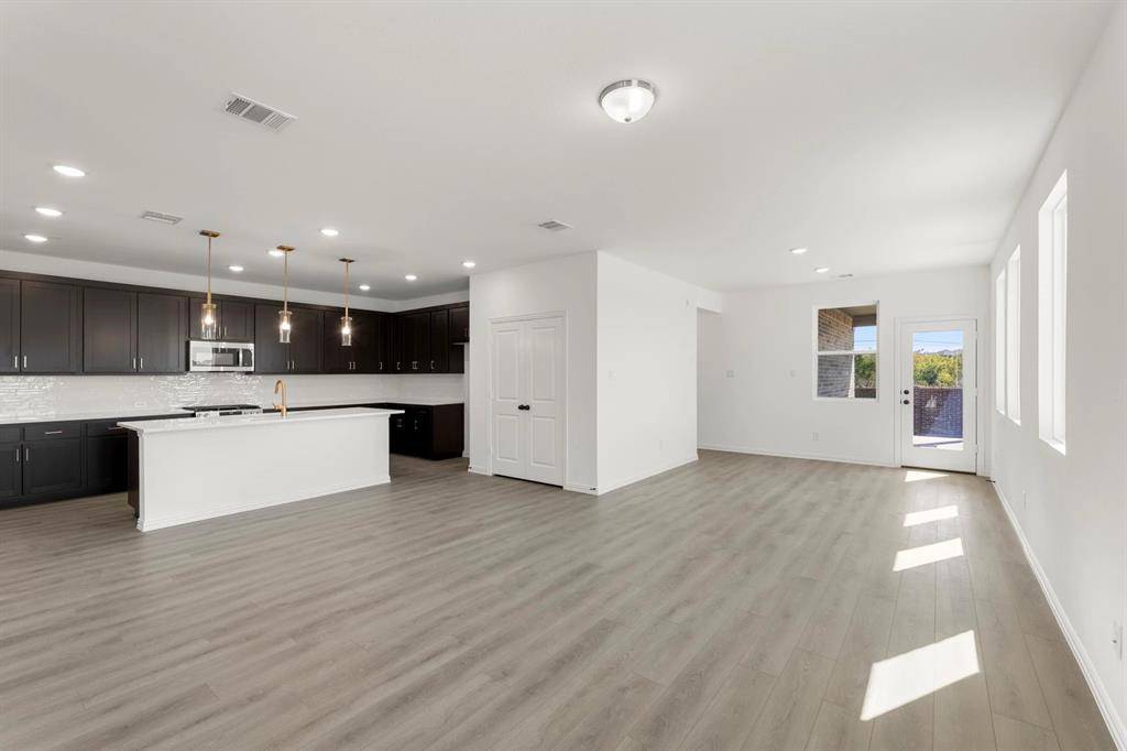 Forney, TX 75126,1005 Handel