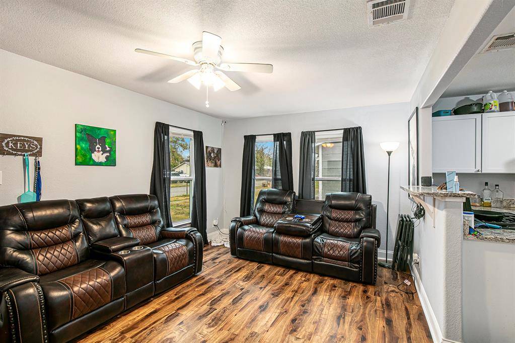 Cleburne, TX 76033,502 Bales Street