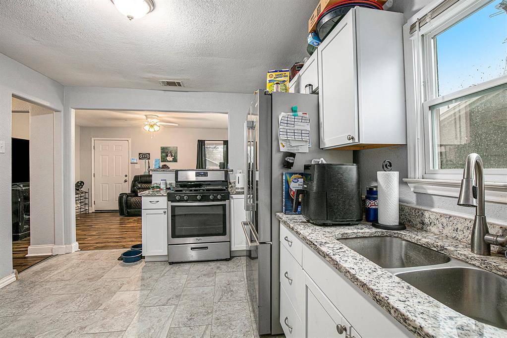 Cleburne, TX 76033,502 Bales Street