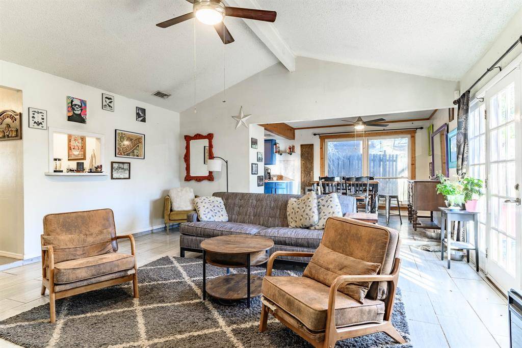 Arlington, TX 76015,2108 Warwick Drive