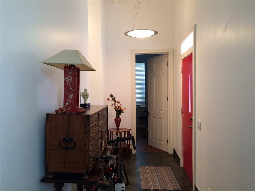 Dallas, TX 75207,1371 Crampton Street #120