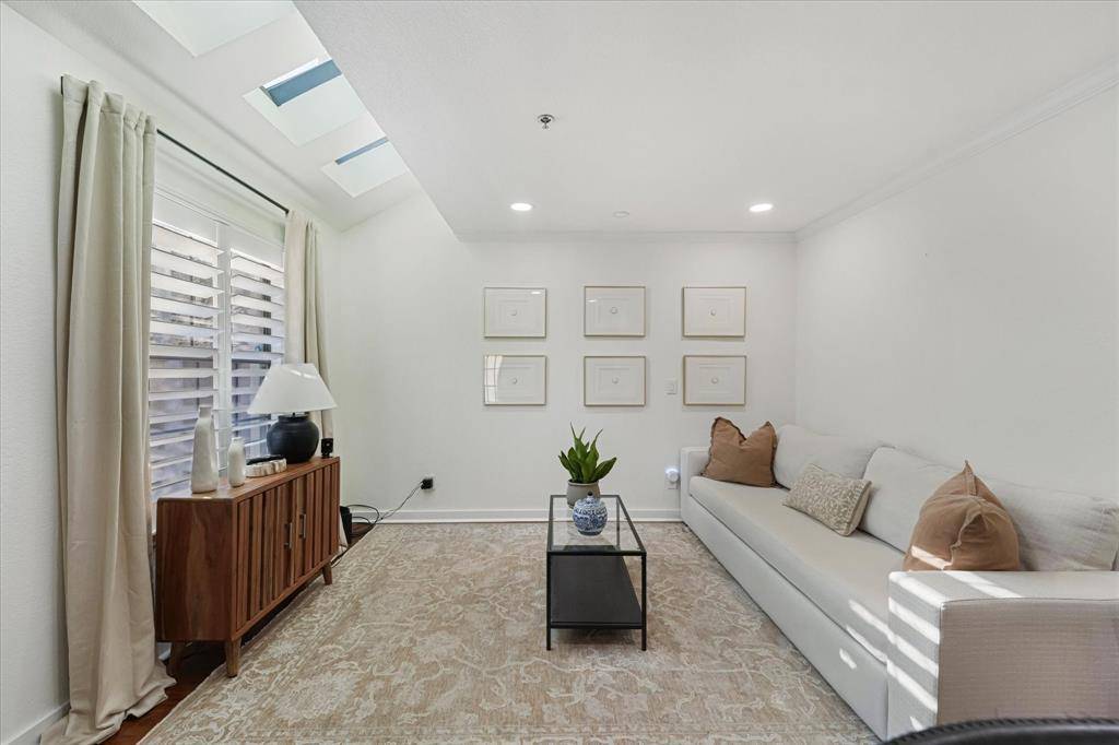 Dallas, TX 75204,3901 Travis Street #126