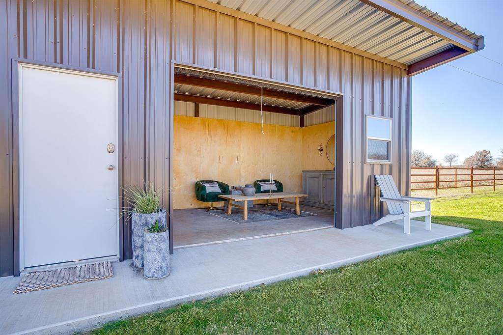 Weatherford, TX 76087,127 Captain Lane