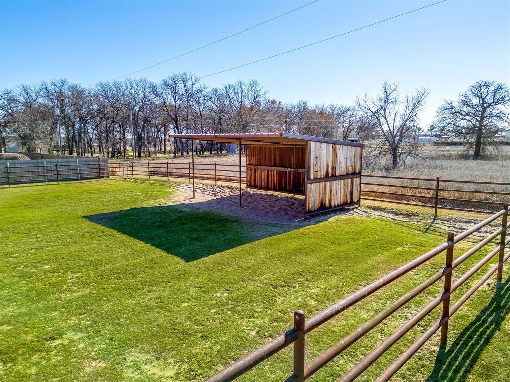 Weatherford, TX 76087,127 Captain Lane