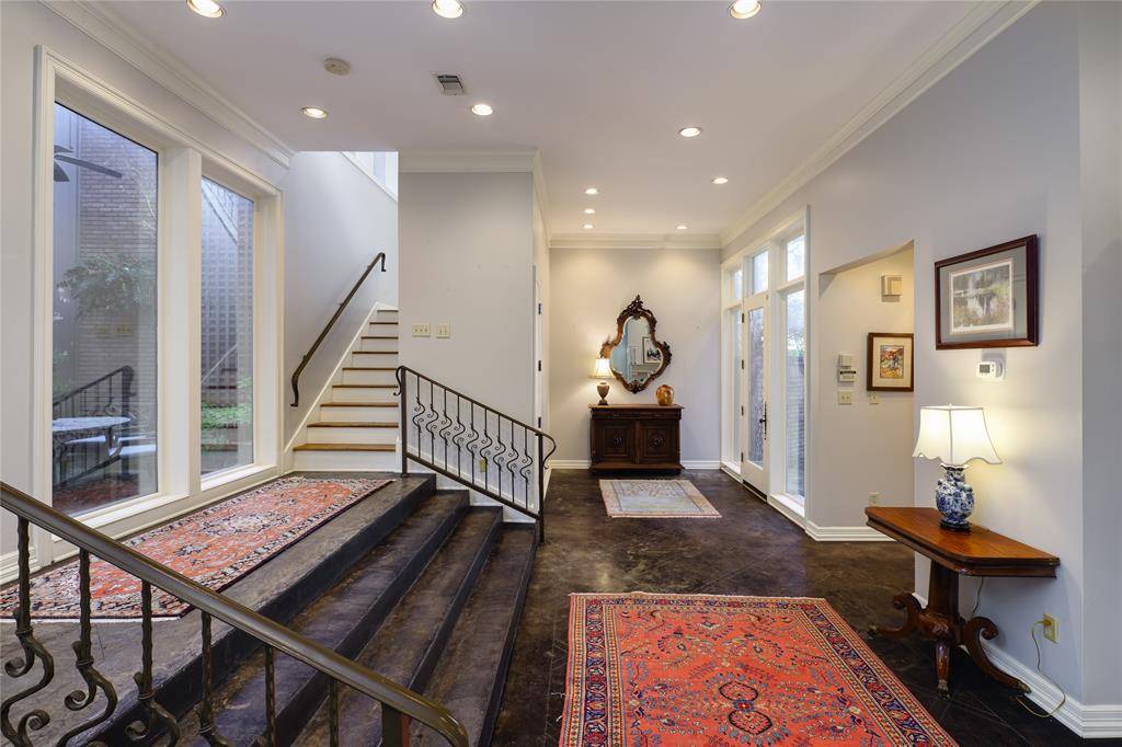 Dallas, TX 75225,7 Glenchester Court