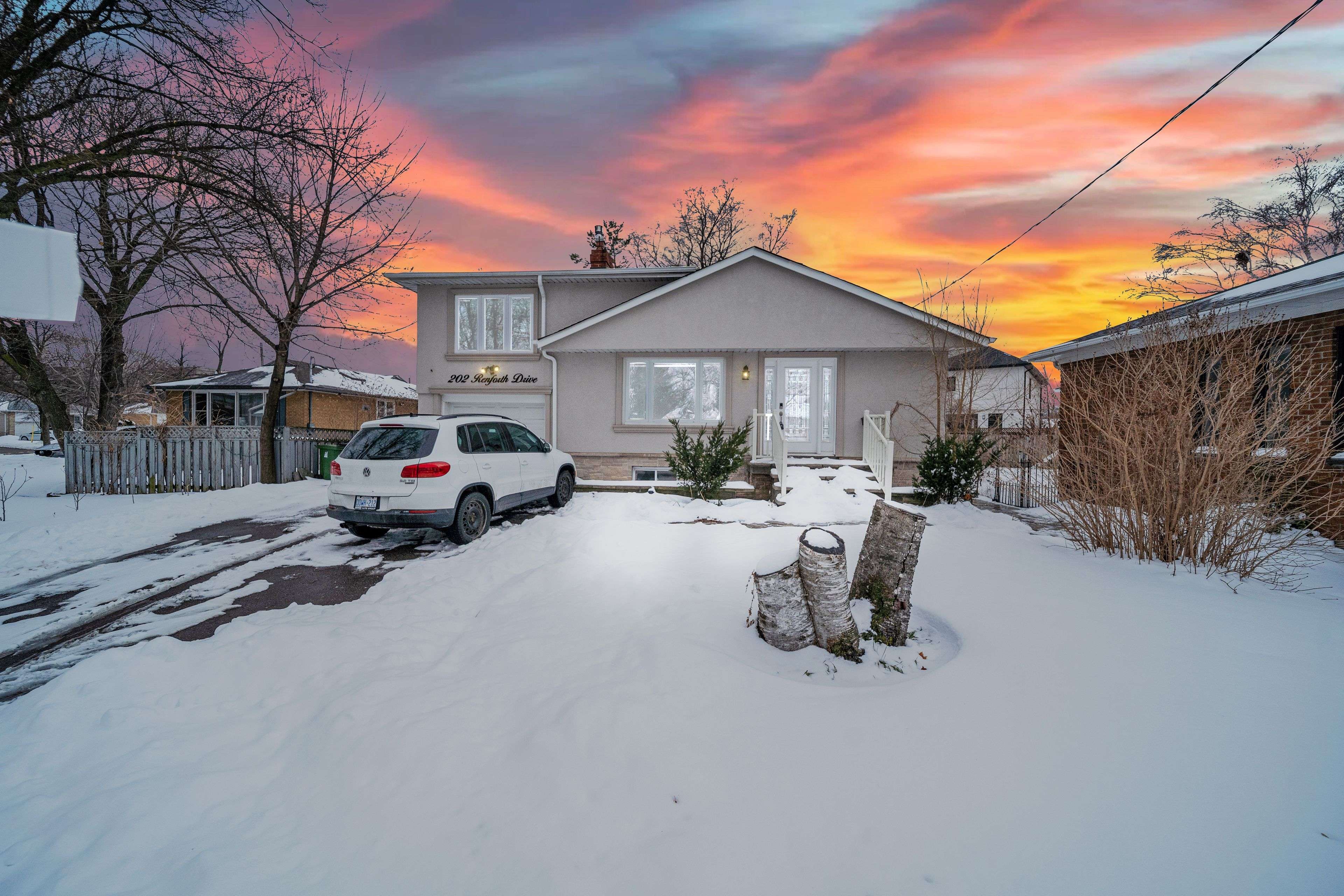 Toronto W08, ON M9C 2K7,202 Renforth DR #Main