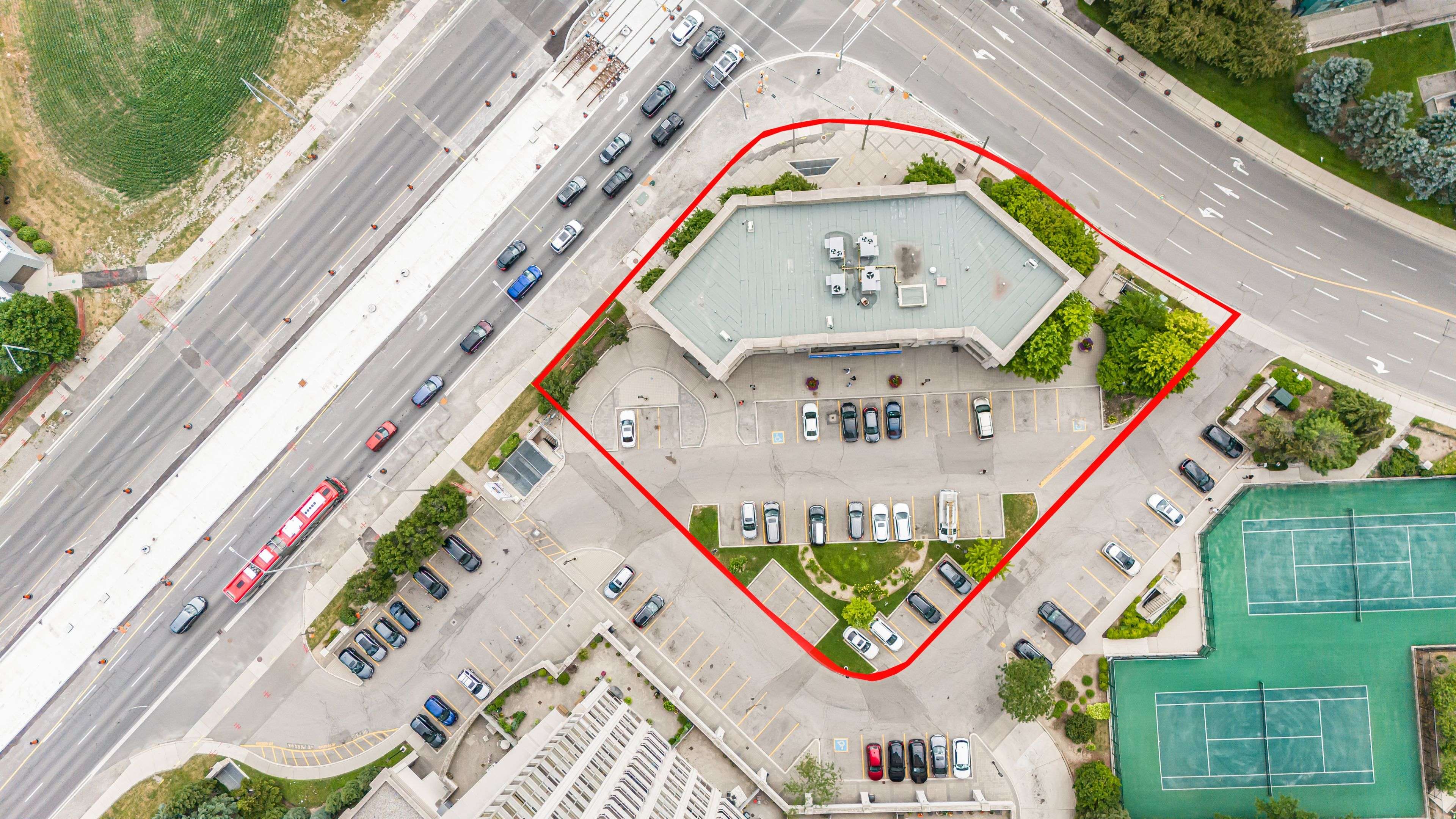 Mississauga, ON L5R 4B1,4550 Hurontario ST