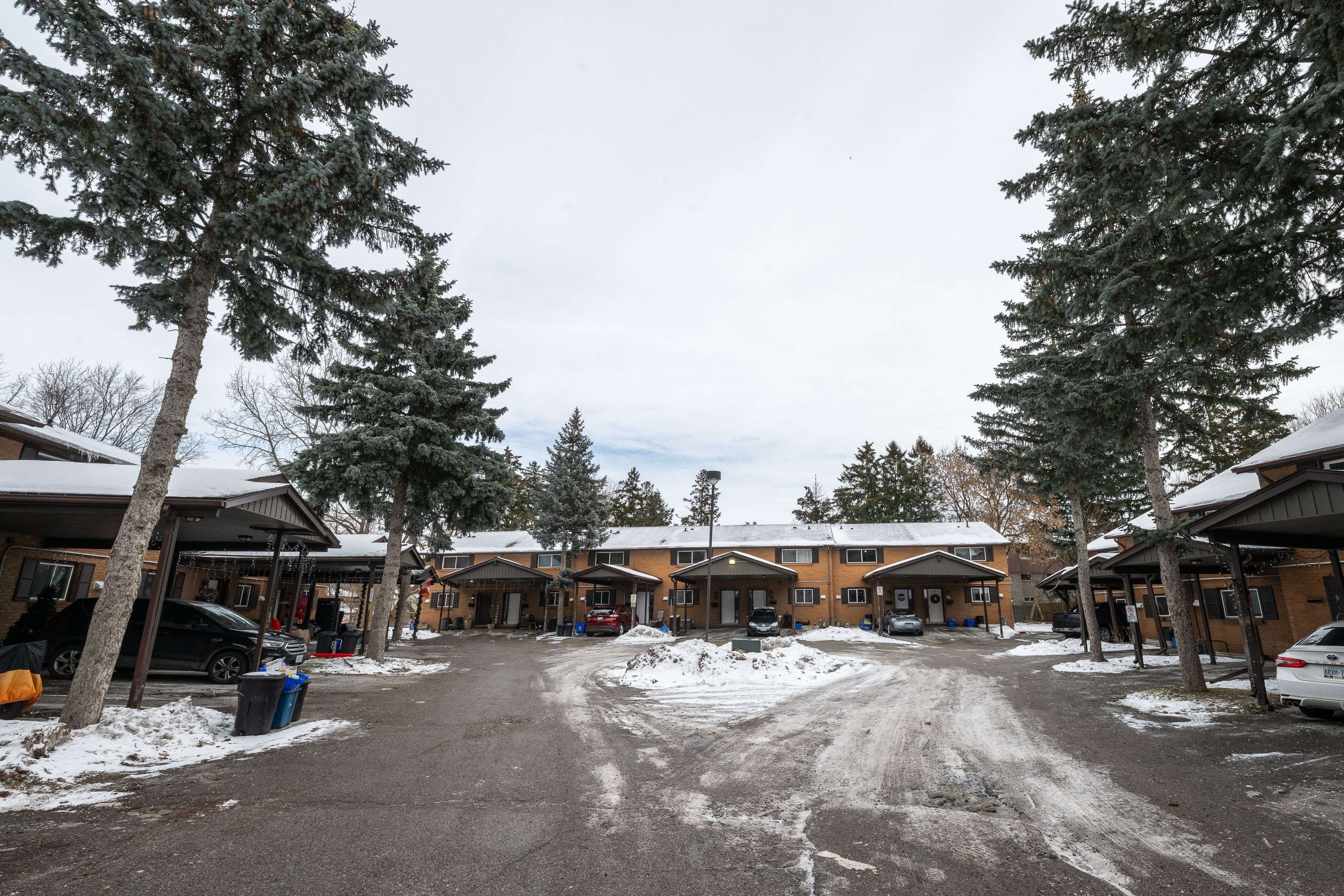 Kitchener, ON N2A 1R9,60 Centreville ST