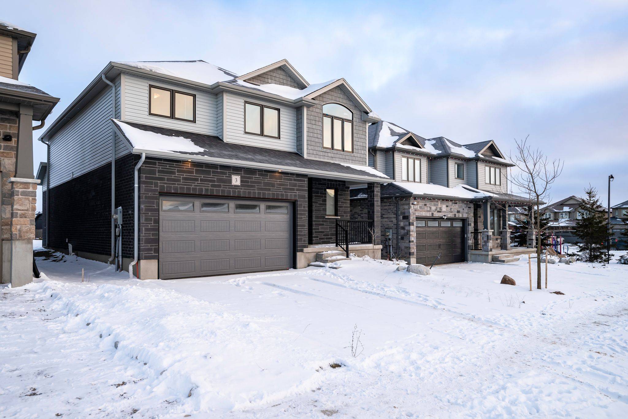 East Luther Grand Valley, ON L9W 7S7,3 Grundy CRES