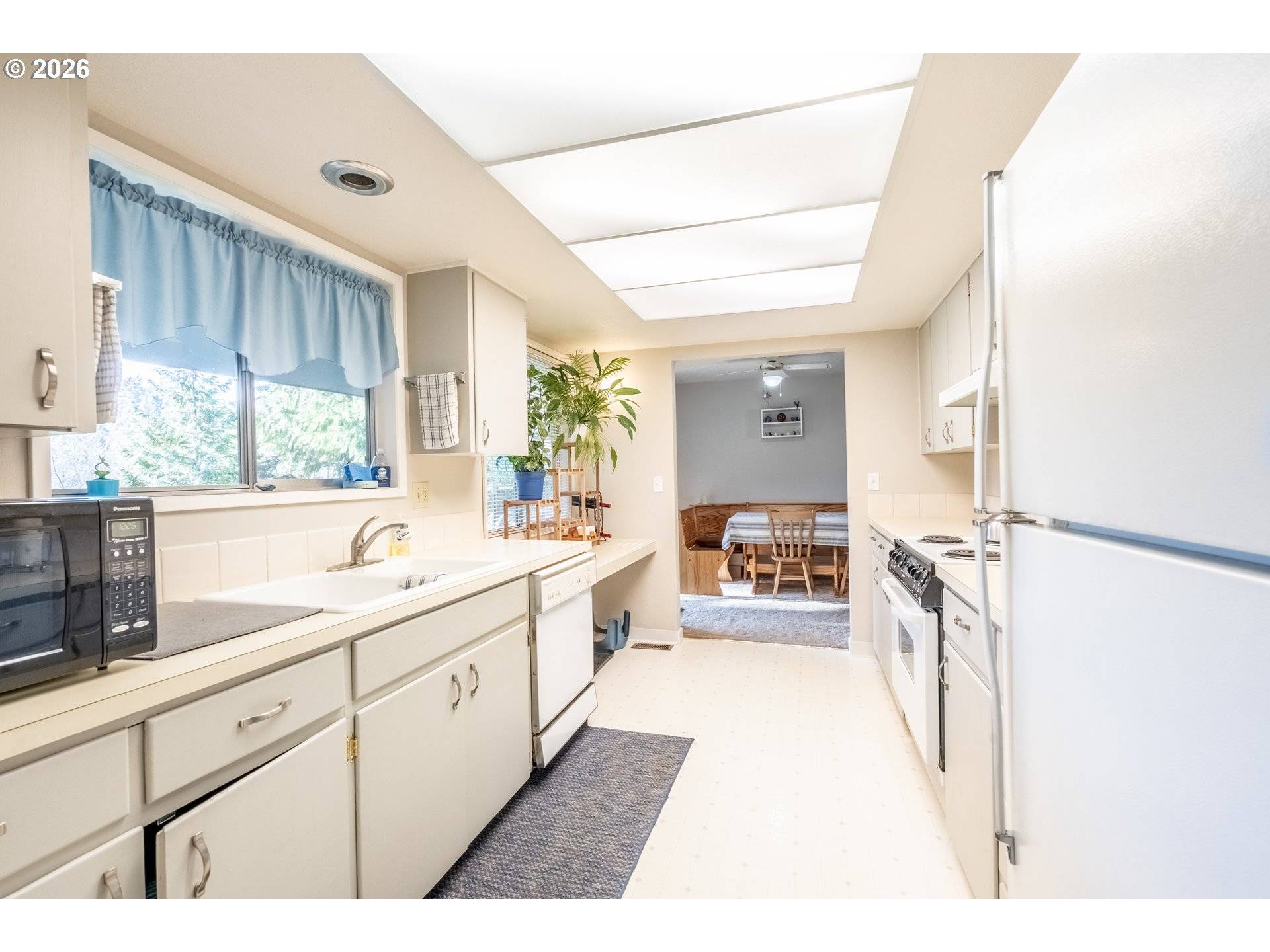 Tigard, OR 97223,10480 SW MEADOW ST