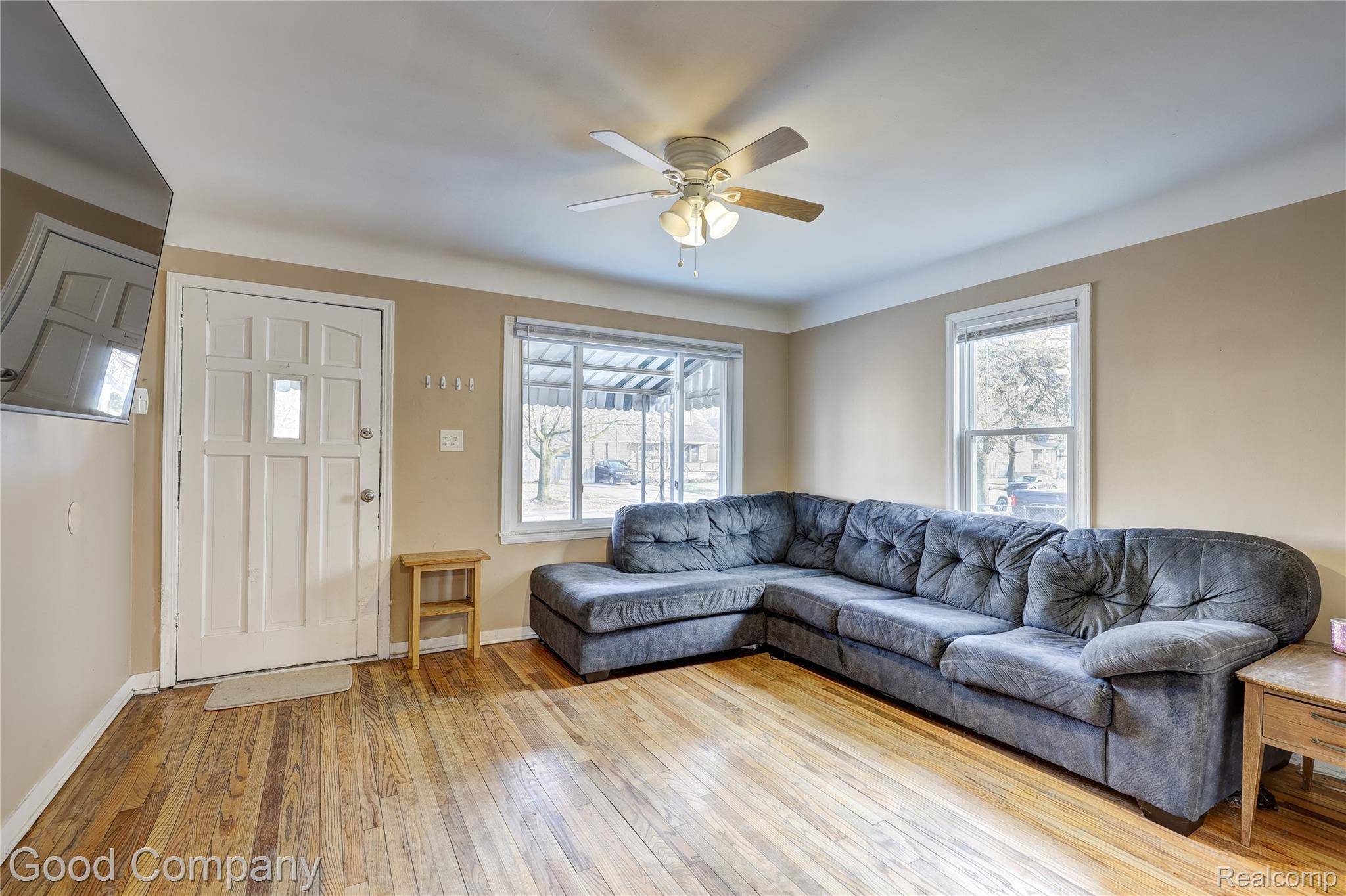 Hazel Park, MI 48030,1216 E George AVE