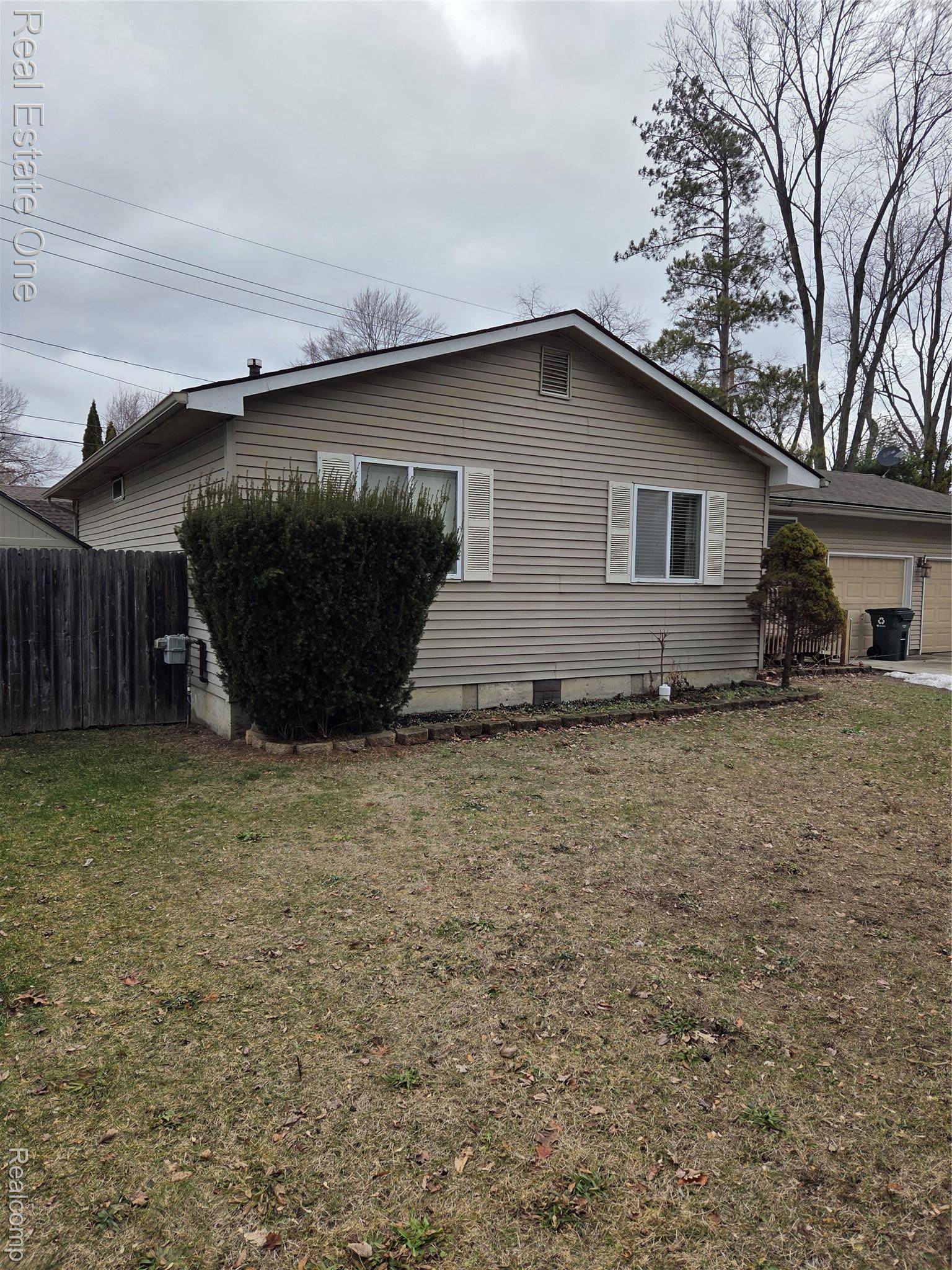 Lake Orion, MI 48362,733 Luna CT