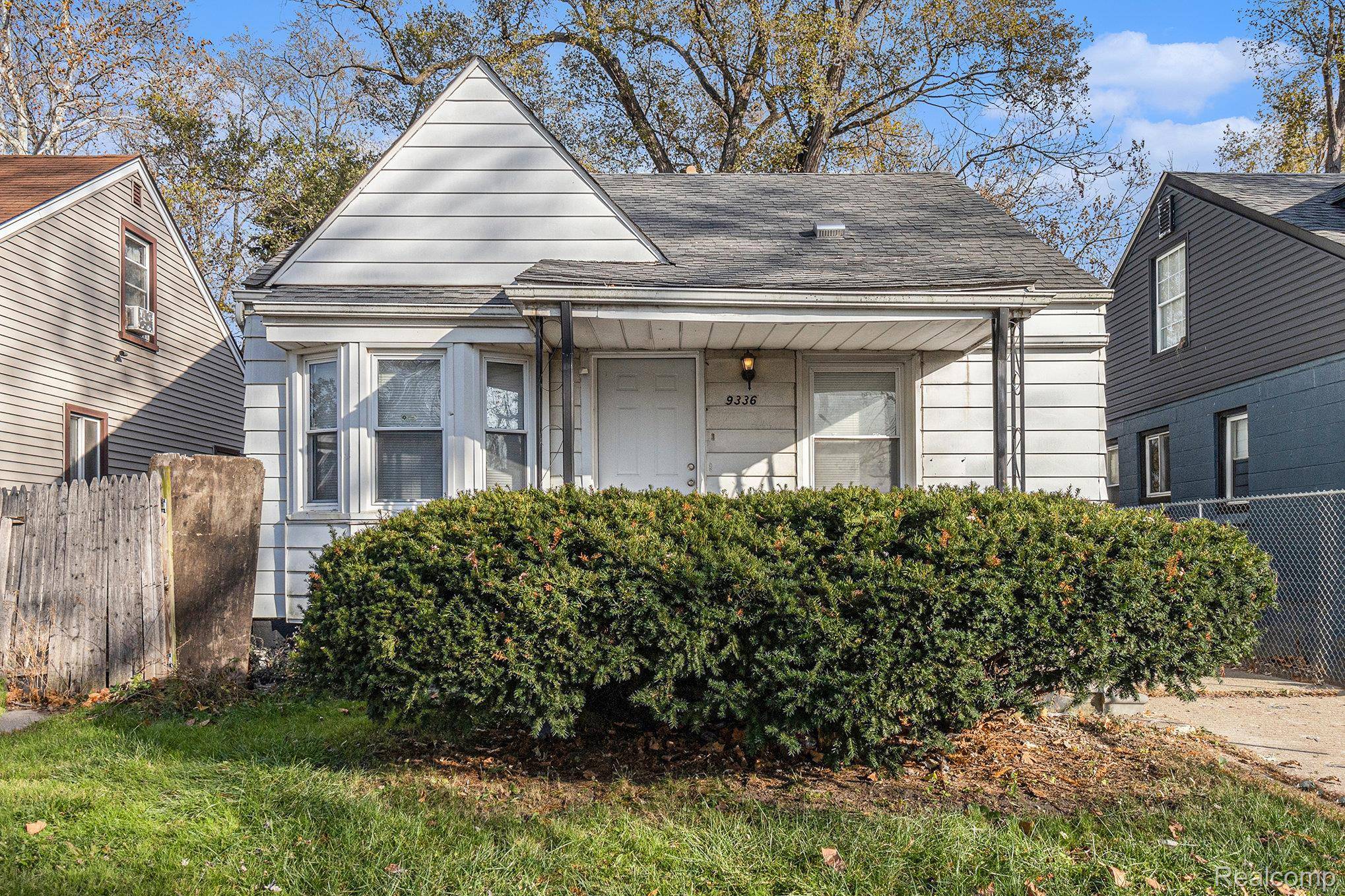 Detroit, MI 48228,9336 SUSSEX St ST