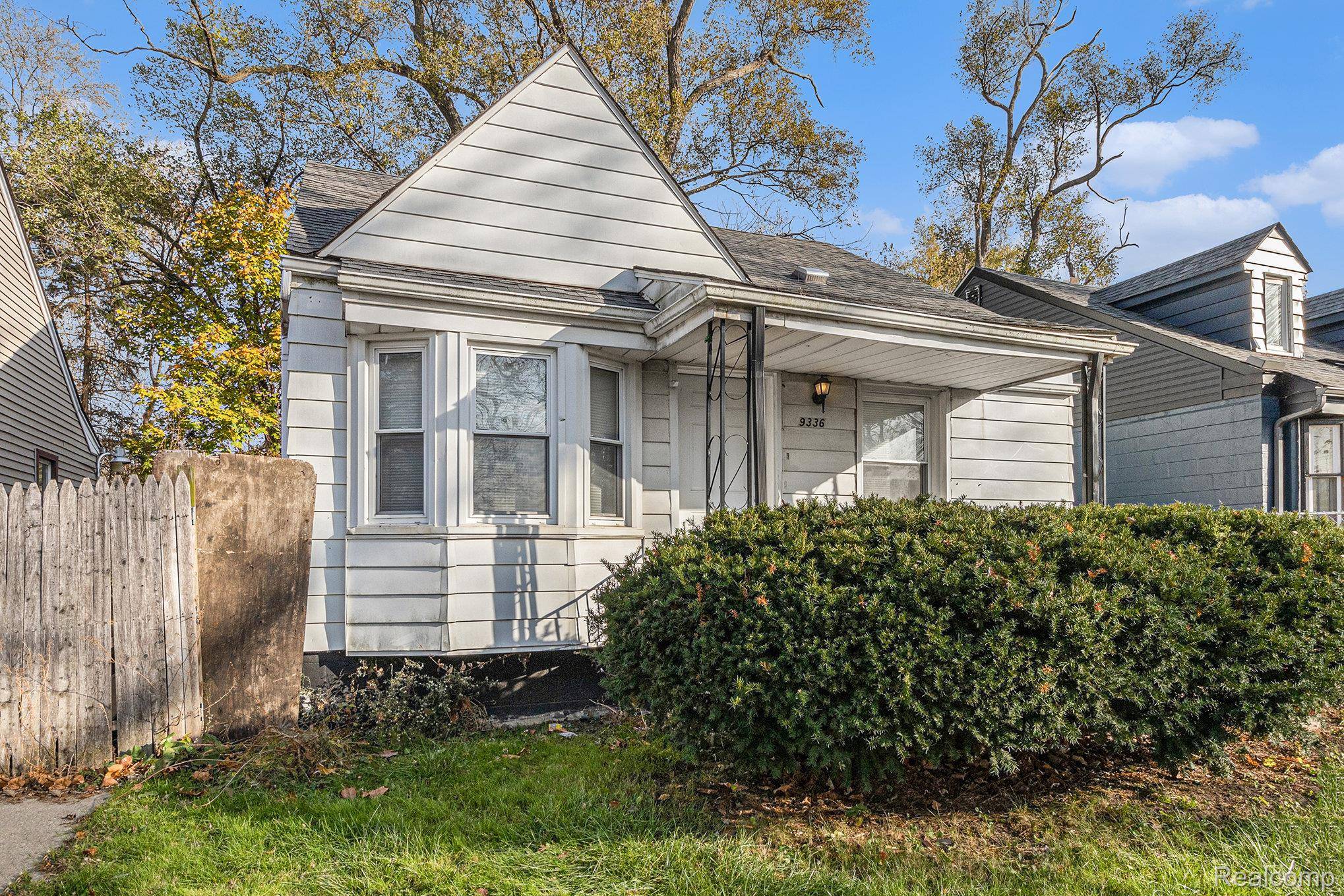 Detroit, MI 48228,9336 SUSSEX St ST