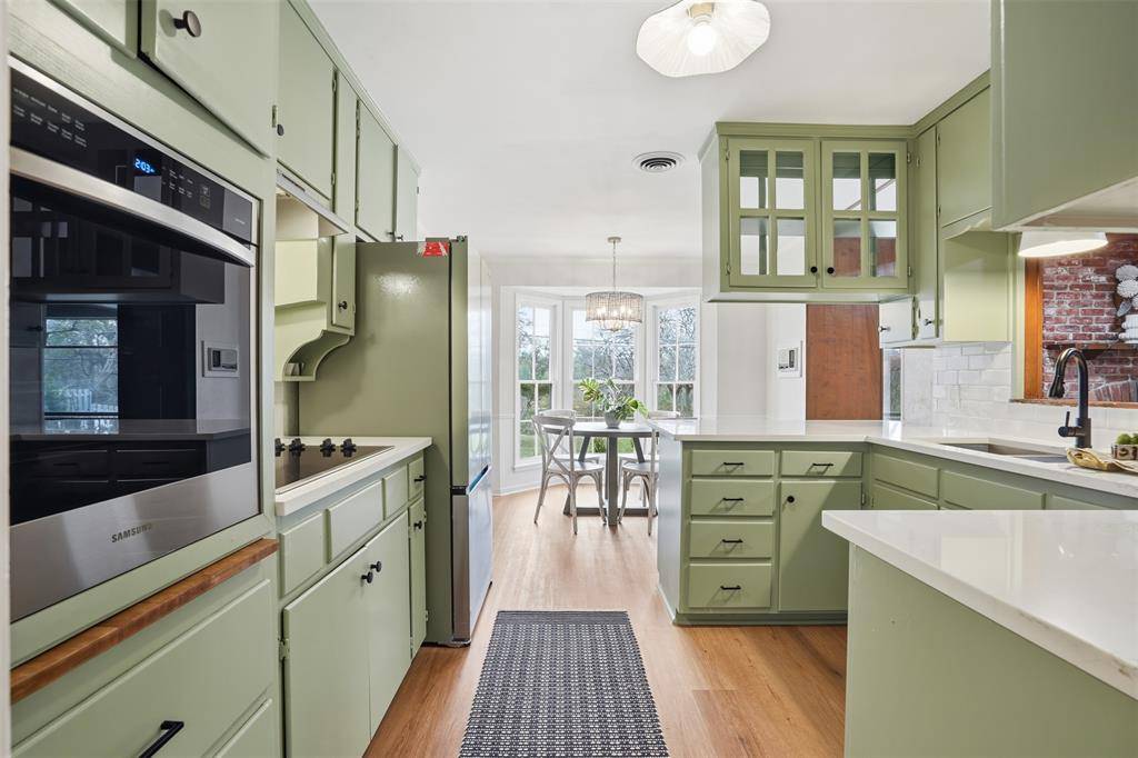 Benbrook, TX 76116,8625 Marys Creek Drive