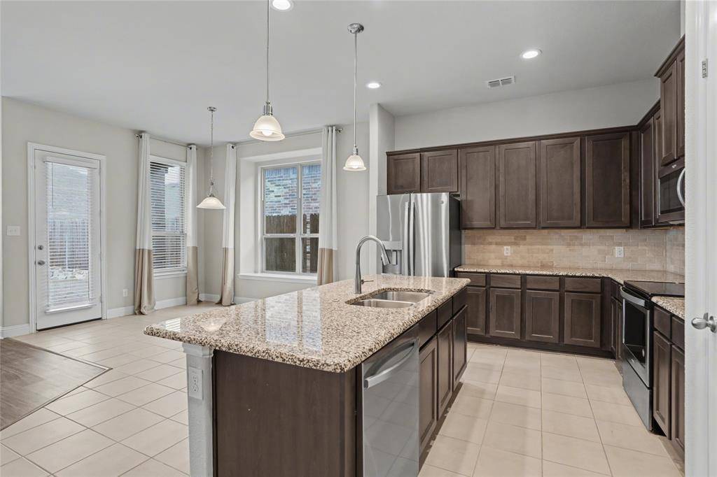 Melissa, TX 75454,321 Lexington Avenue