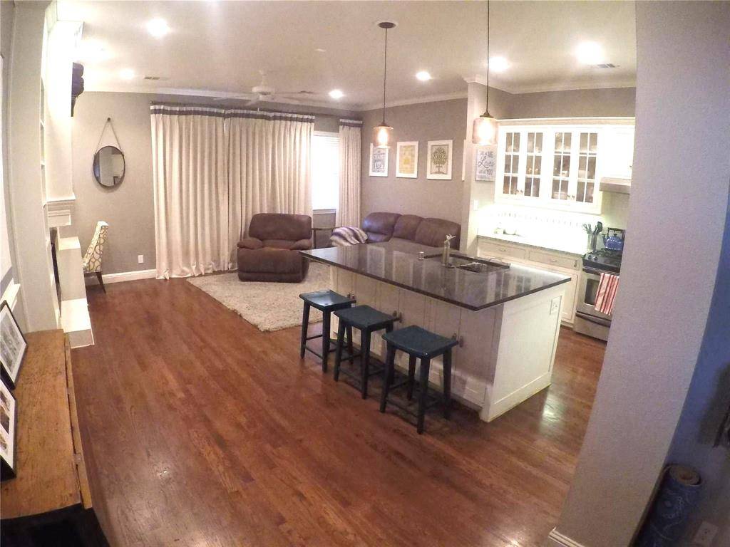 Dallas, TX 75206,1921 Summit Avenue