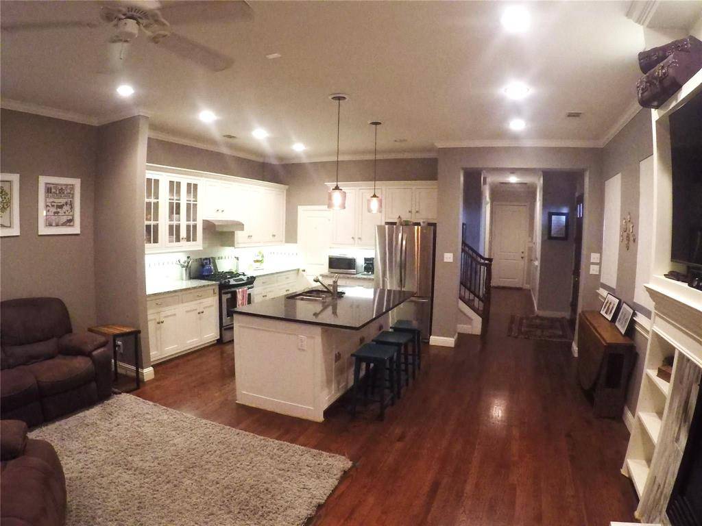 Dallas, TX 75206,1921 Summit Avenue