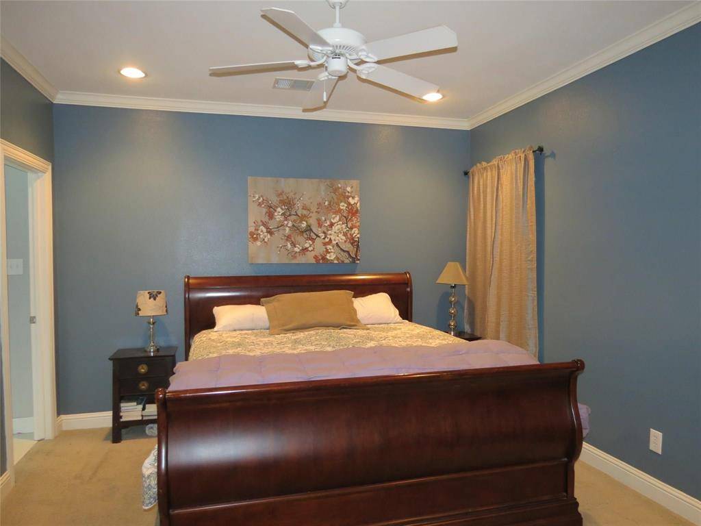 Dallas, TX 75206,1921 Summit Avenue