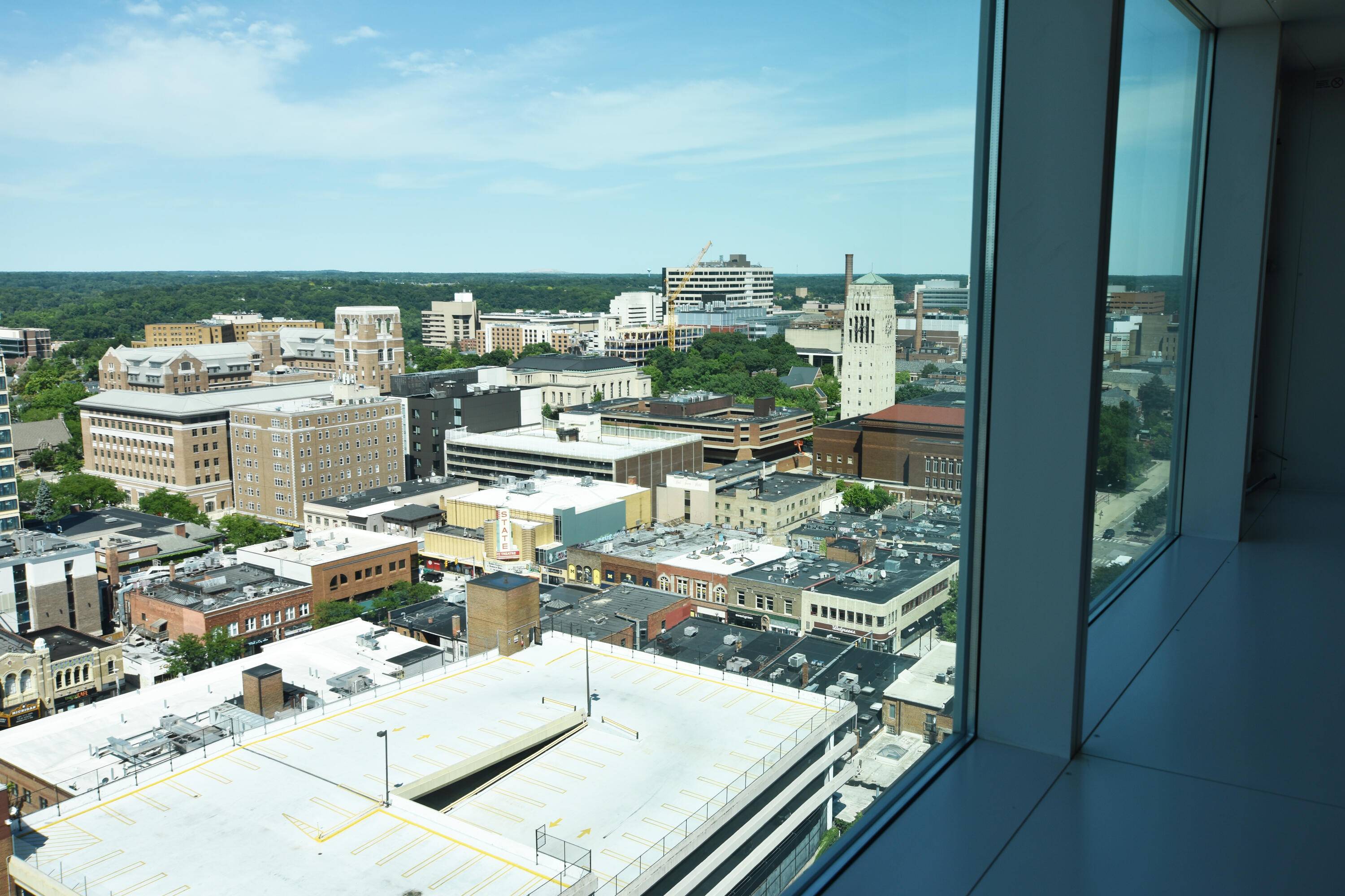 Ann Arbor, MI 48104,555 E William ST #22E