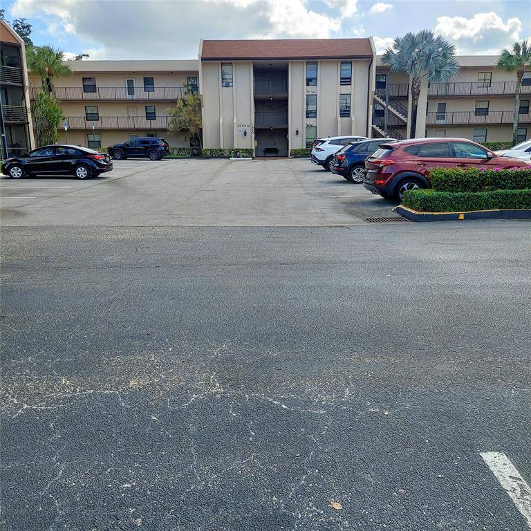 Tamarac, FL 33321,7950 W Mcnab Rd #124