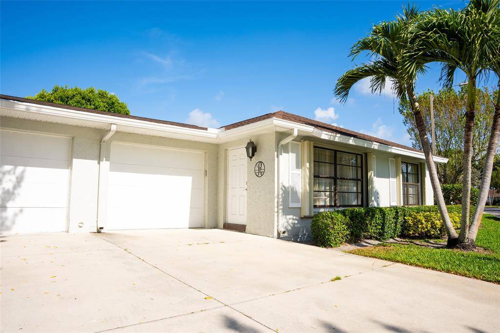 Boynton Beach, FL 33436,9870 Pecan Tree Dr #B