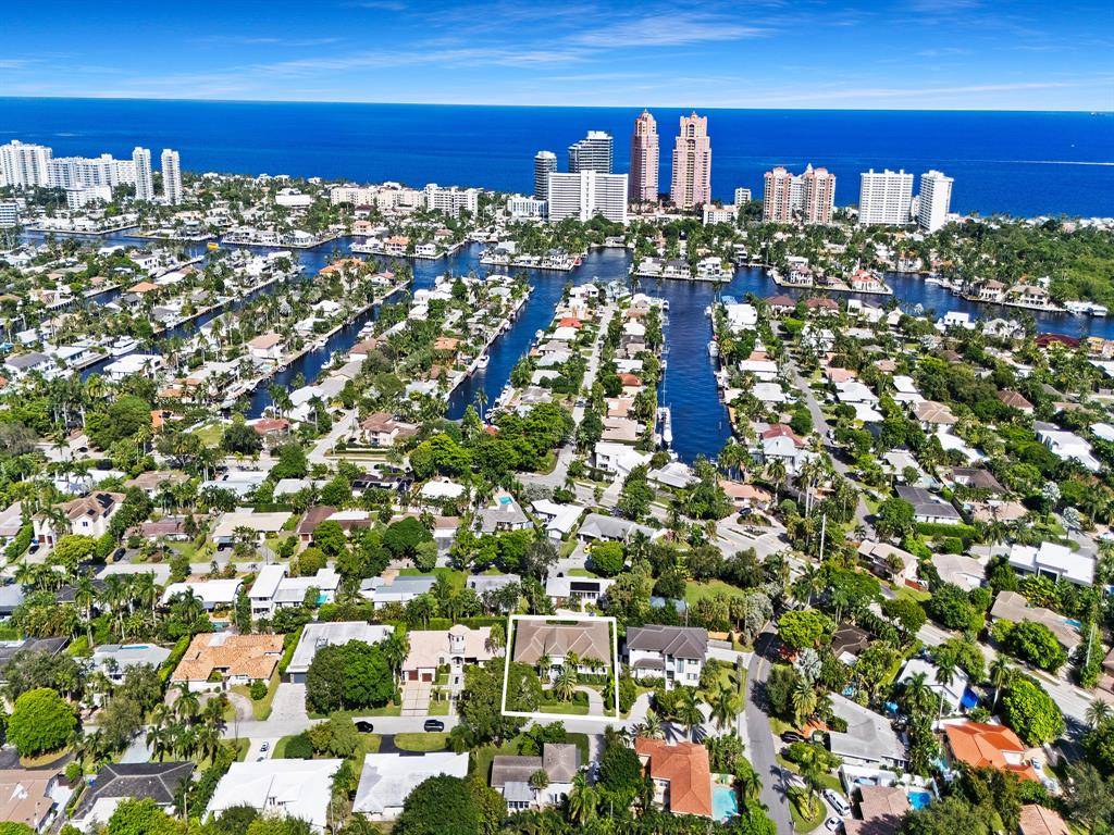 Fort Lauderdale, FL 33305,2408 NE 27th Ave