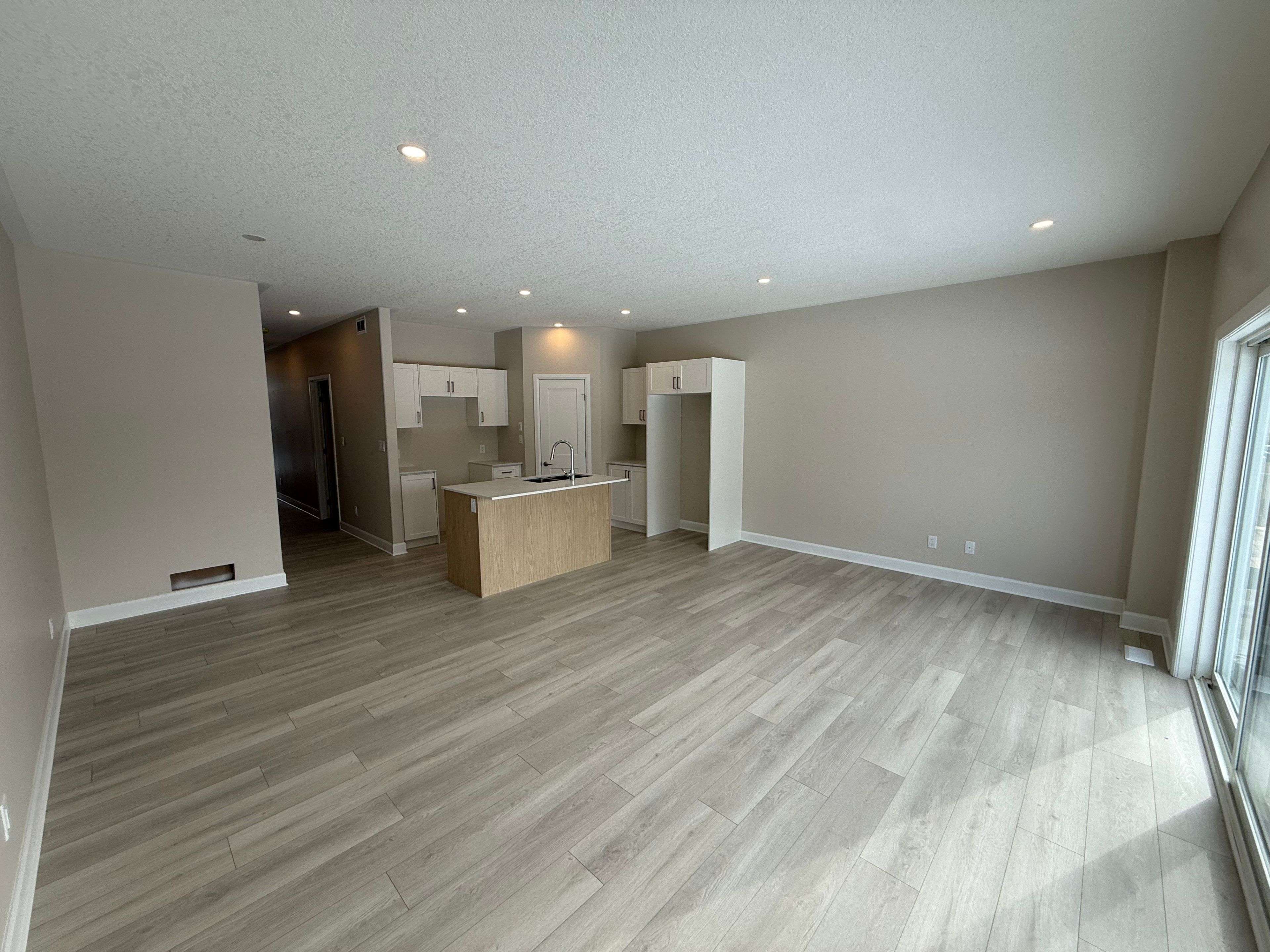 Greater Napanee, ON K7R 3X8,193 HERITAGE PARK DR