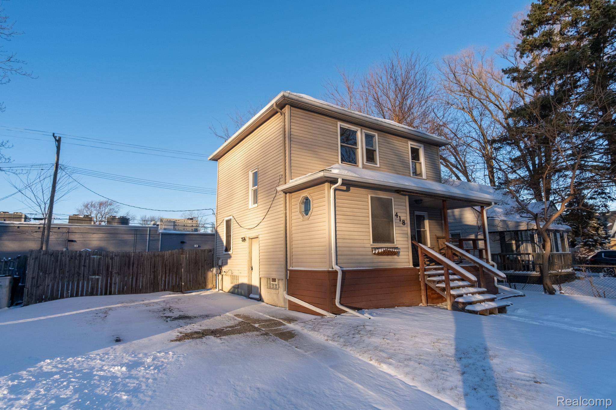 Hazel Park, MI 48030,418 W Woodruff AVE