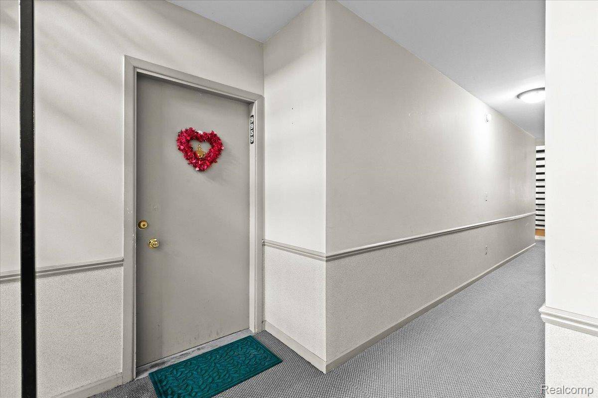 Allen Park, MI 48101,9959 Allen Pointe DR