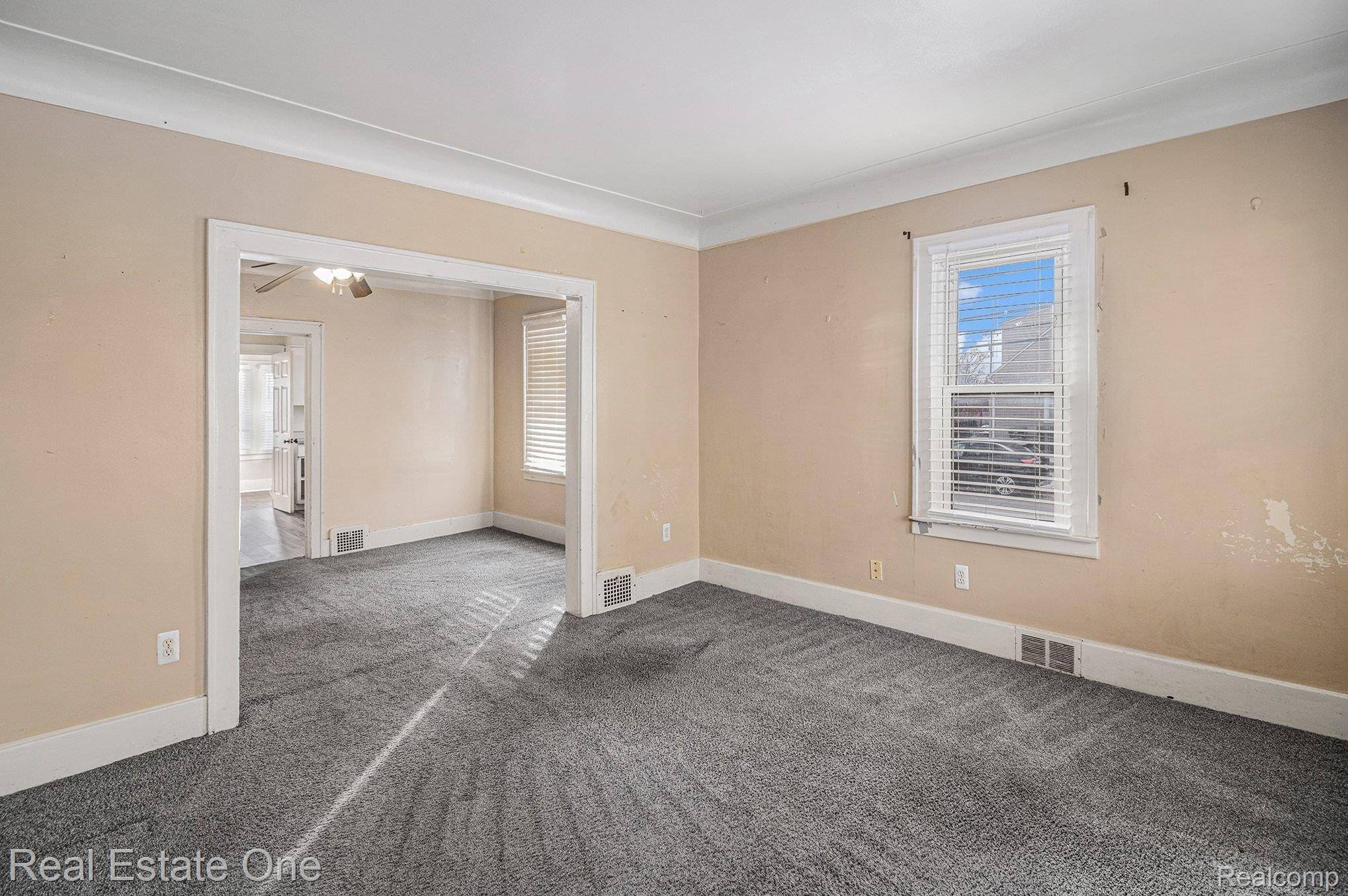 Melvindale, MI 48122,18666 Reed ST