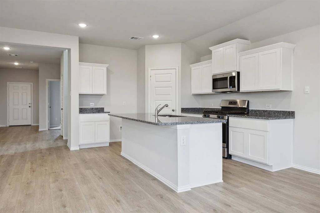 Van Alstyne, TX 75495,539 Forest Haven Drive