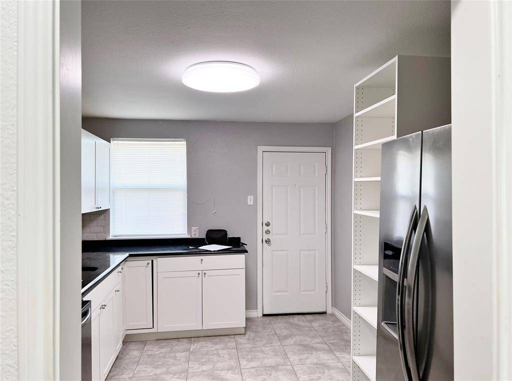 Dallas, TX 75211,1903 Dryden Drive