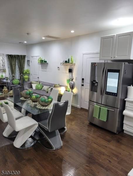 Paterson City, NJ 07504,671 E 22Nd St #2