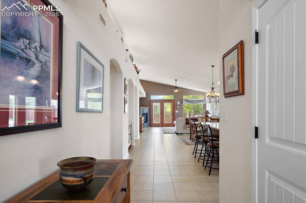 Pueblo, CO 81005,934 Aspencrest DR