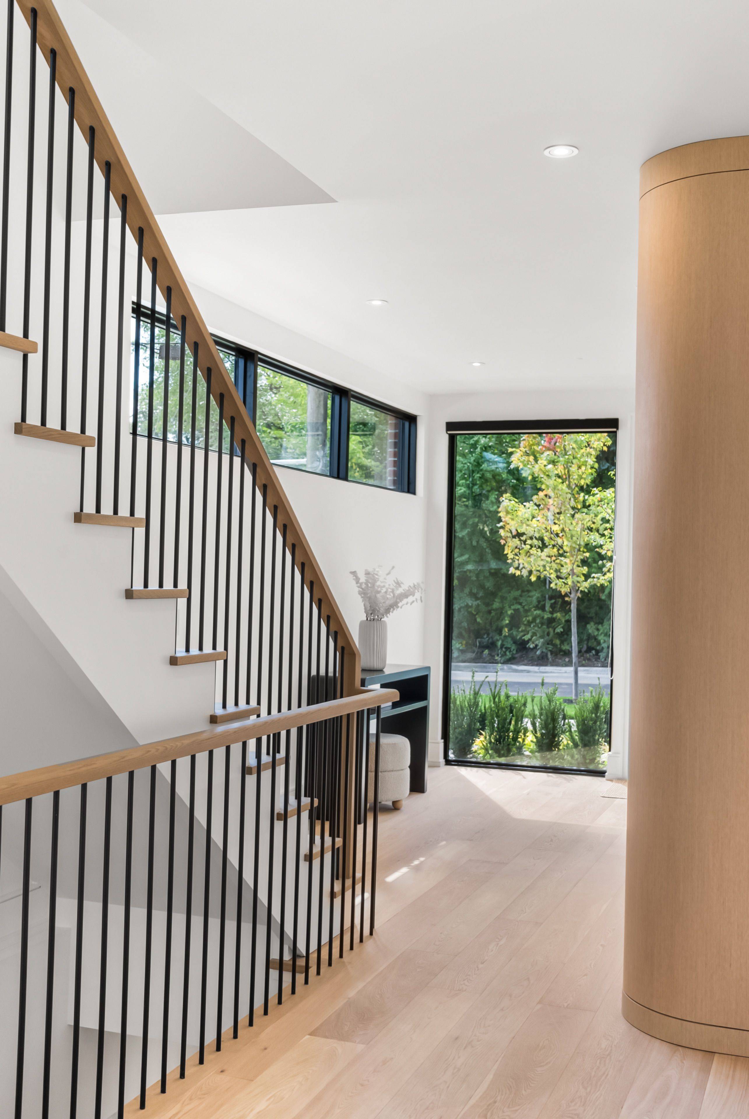 38 Evergreen GDNS, Toronto C11, ON M4G 1C5