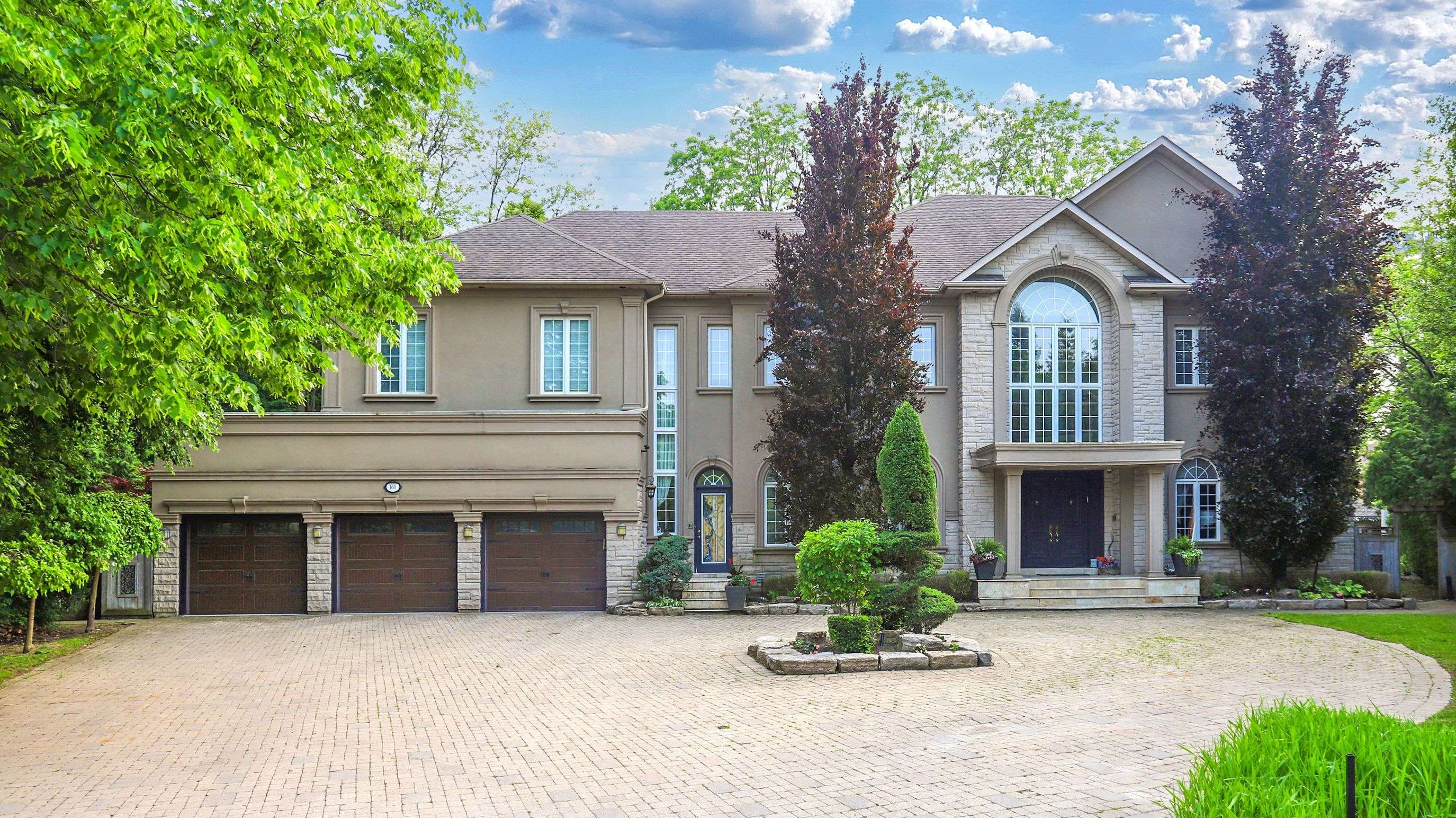 Vaughan, ON L4J 7W4,161 Renaissance CT
