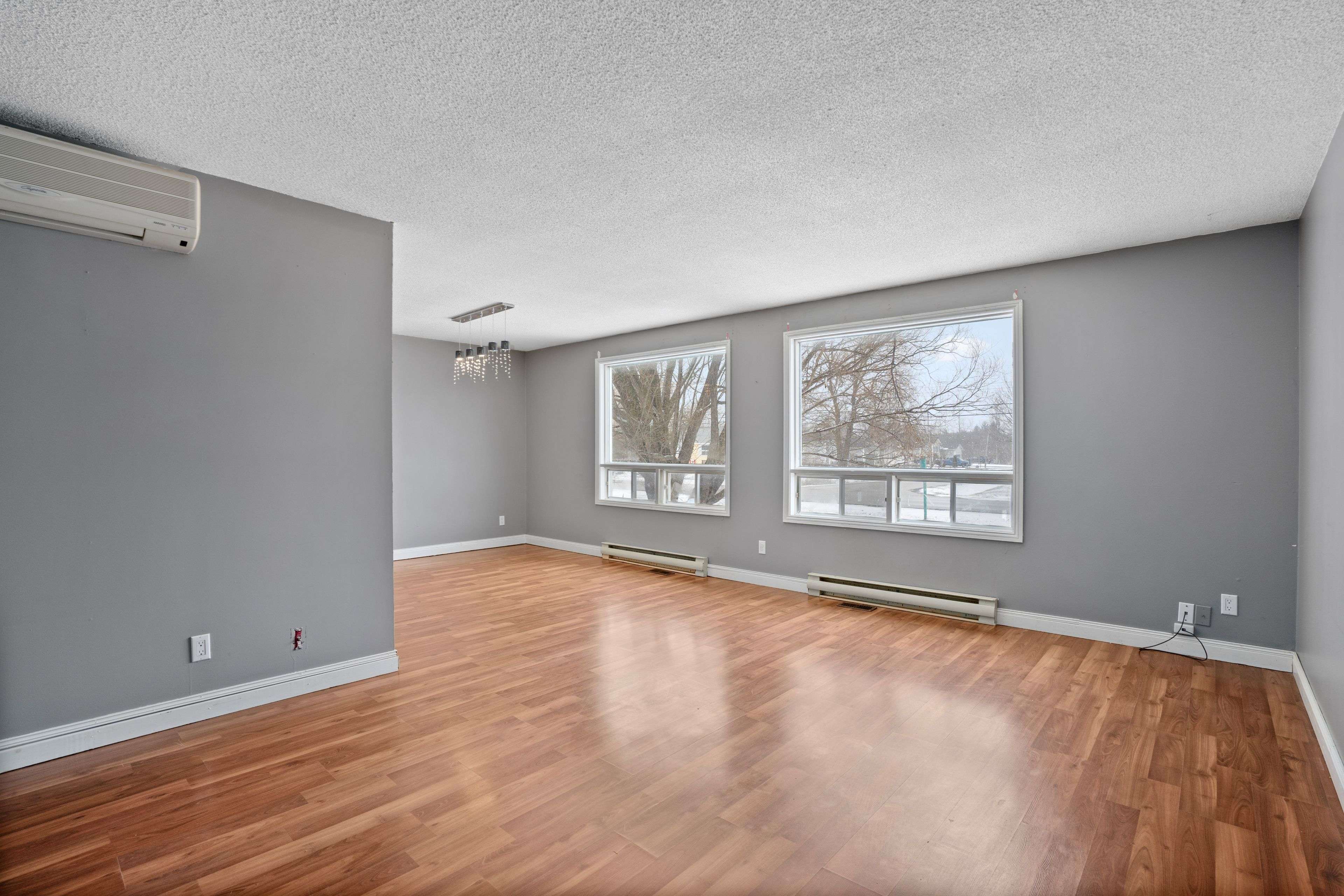 Clearview, ON L0M 1S0,7481 County Road 91 N/A