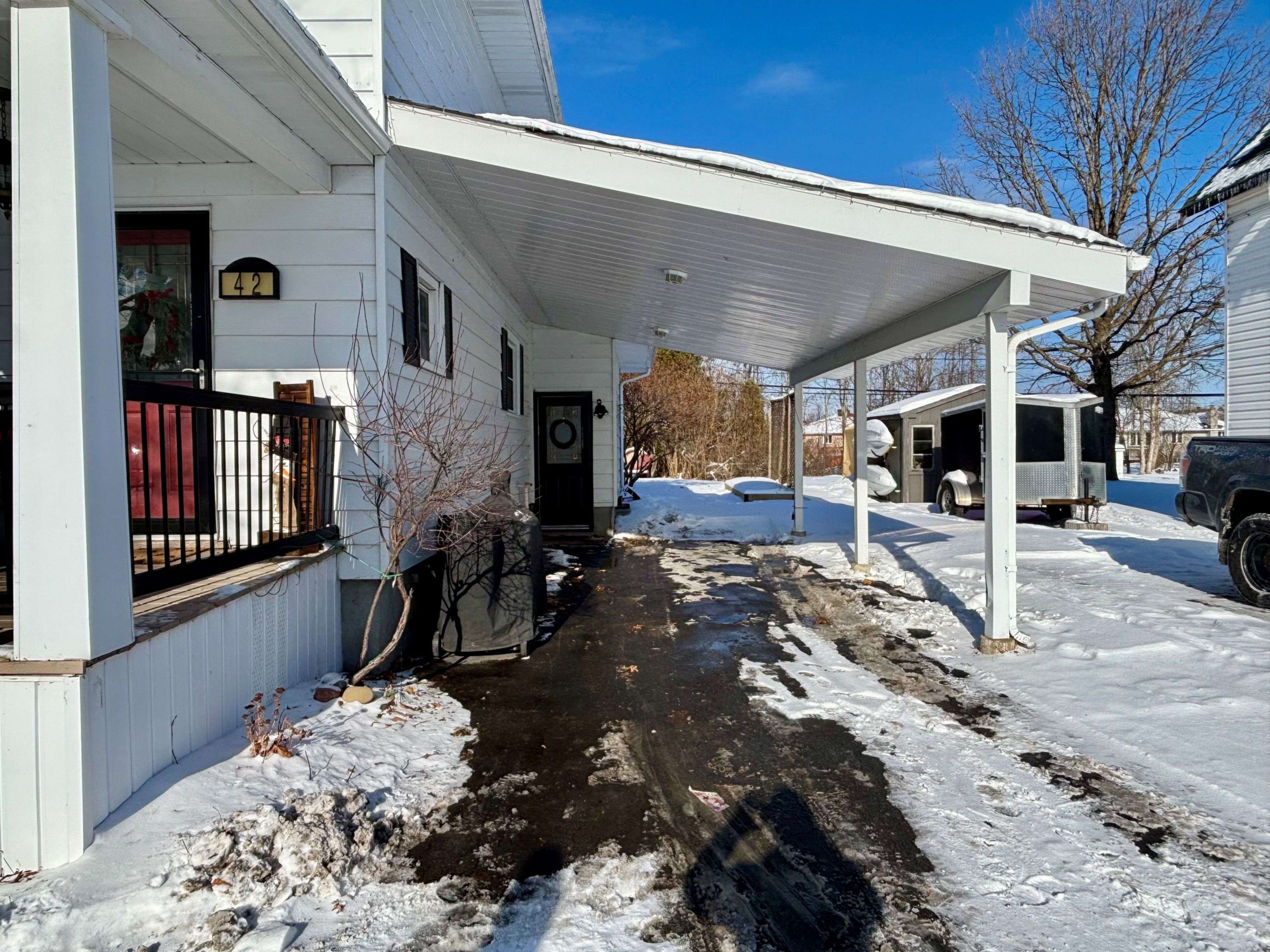 South Stormont, ON K0C 1P0,42 Saunders AVE