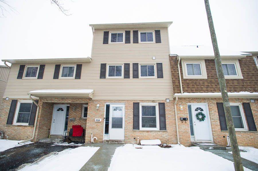 Brantford, ON N3S 7L4,496 Grey ST #B