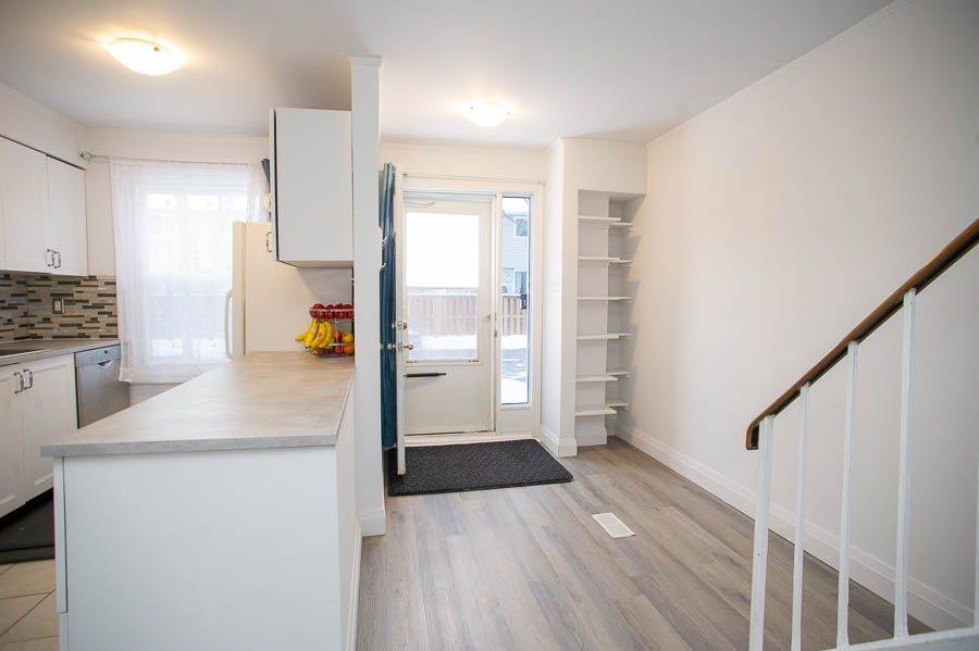 Brantford, ON N3S 7L4,496 Grey ST #B